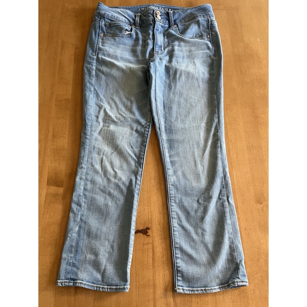 American Eagle Jeans Women's Sz 8 Cropped Button Light Wash Denim Y2K